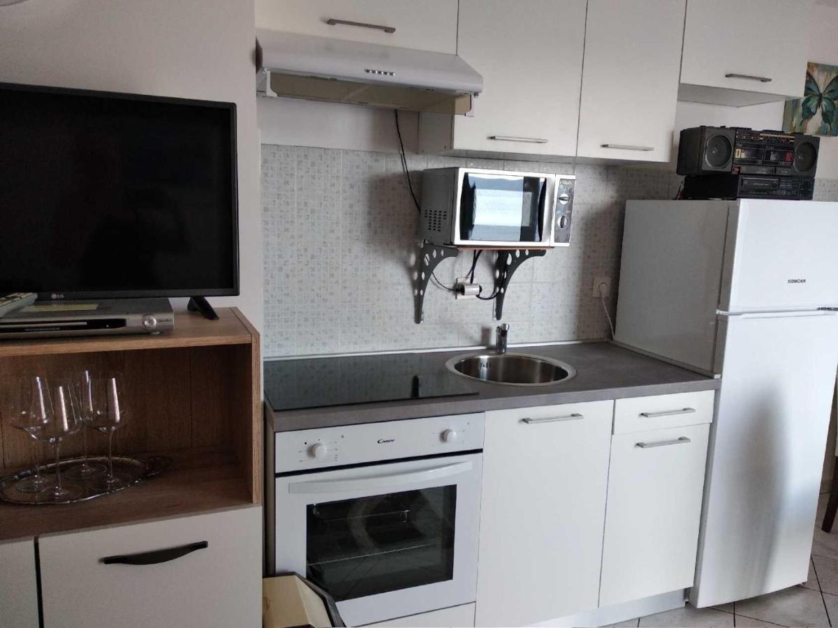 Hana Apartment *
